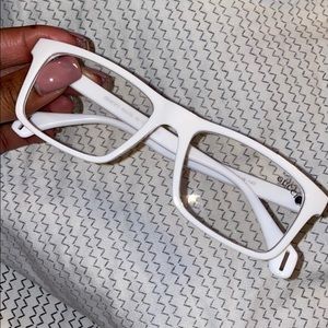 Gucci White Frames 👓
